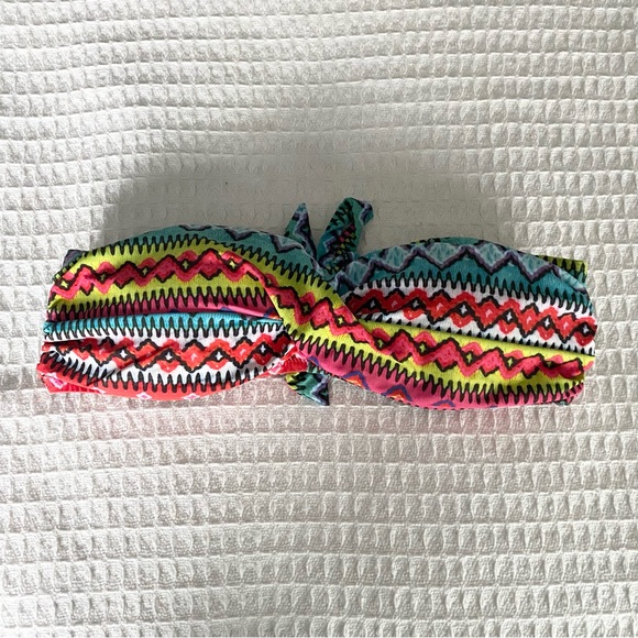 Nanette Lepore Other - Nanette Lepore colorful strapless bikini top size medium